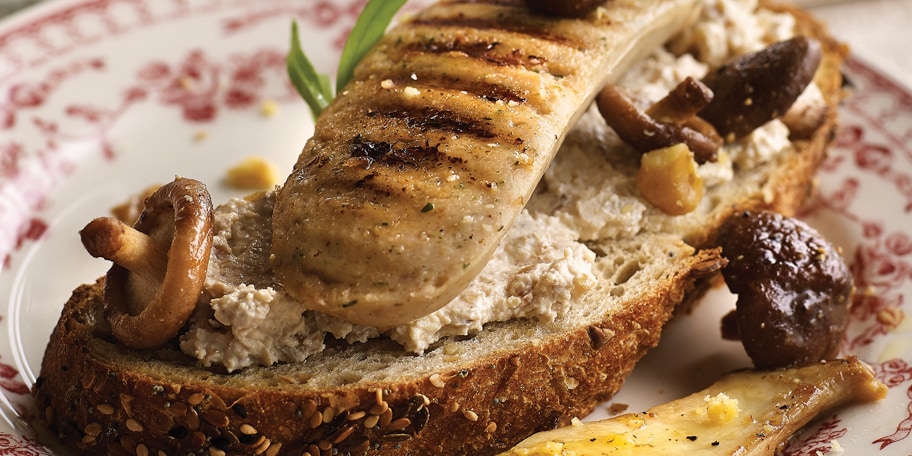 Tartine de boudin blanc et noix