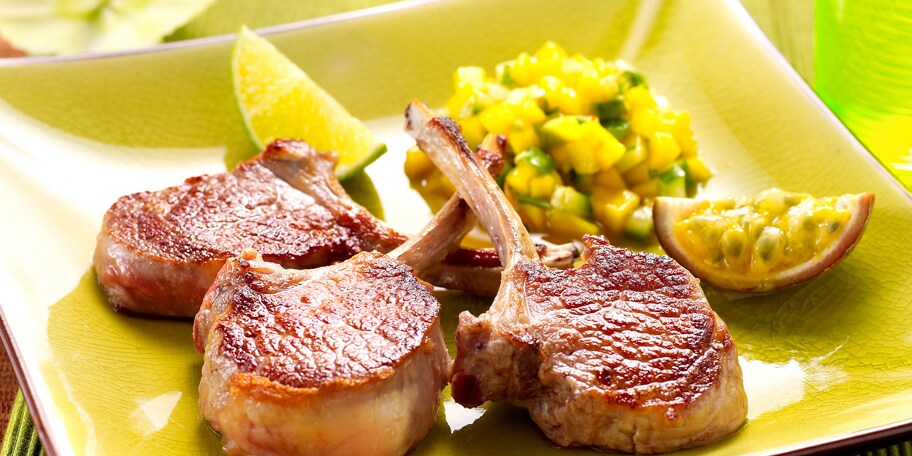 Lamsmignonnettes met mangosalsa