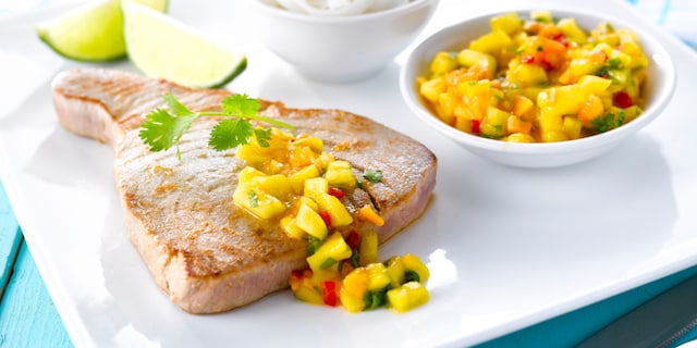 Thon grillé et salsa exotique