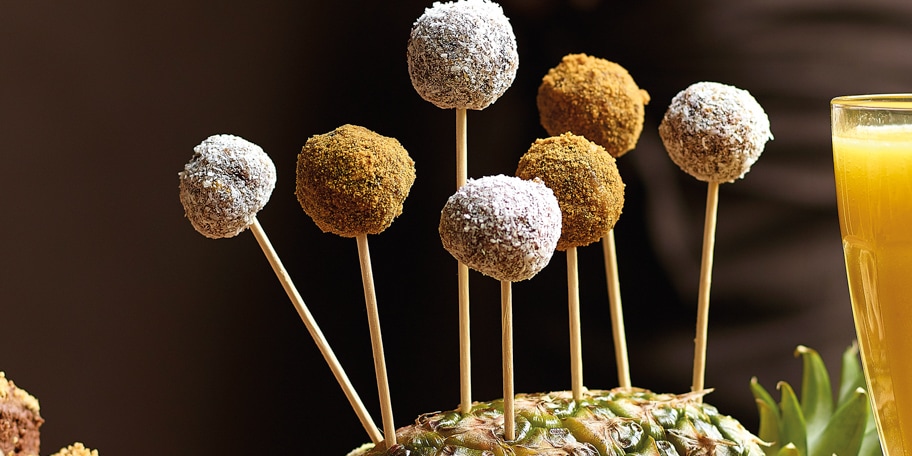 Lolly's van gedroogd fruit met speculaas en kokos