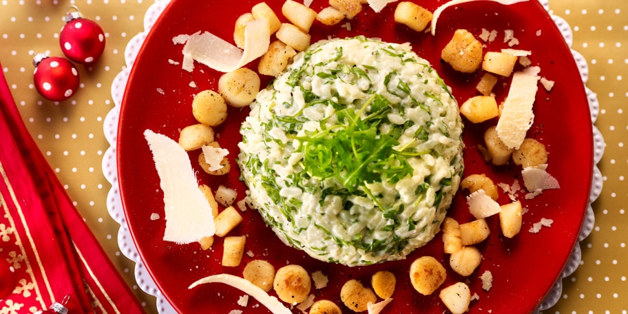 Gebakken kamschelpvruchten, risotto met rucola en mascarpone