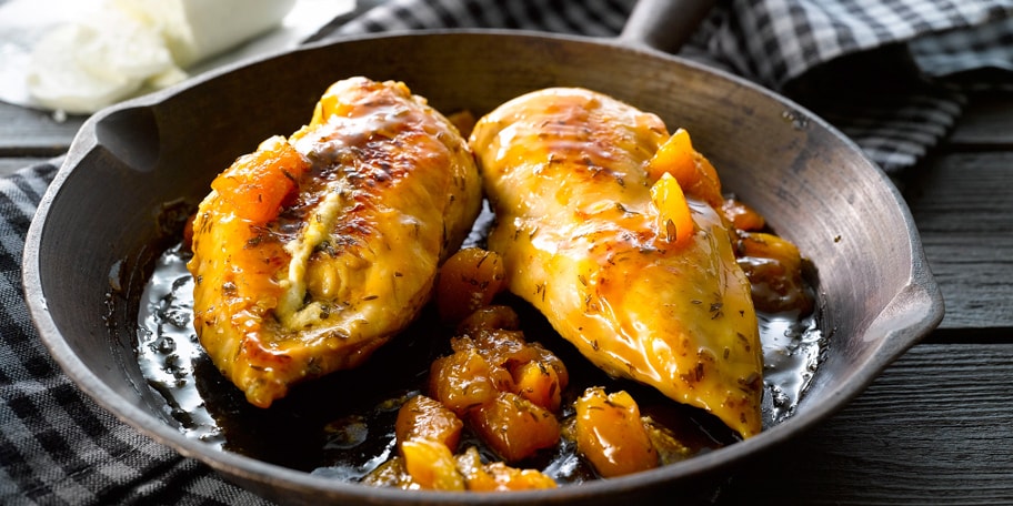 Kipfilets gevuld met geitenkaas en honing