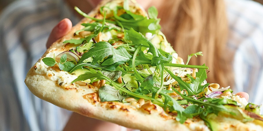 Pizza blanche aux courgettes