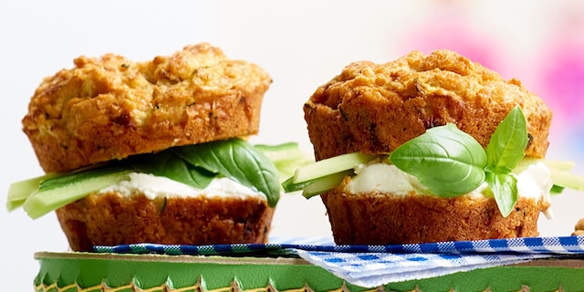Courgettemuffins met verse kaas