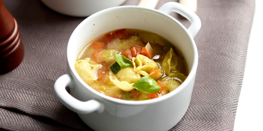 Groentesoep met tortellini