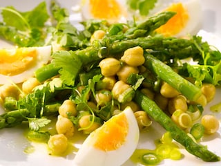 Salade Bombay aux mini-asperges pauvre en sel