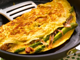 Omelet met asperges op z’n Italiaans