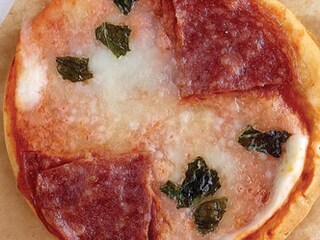 Mini pizza's met salami