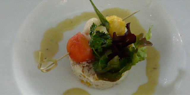 Timbale de crabe aux fruits exotiques