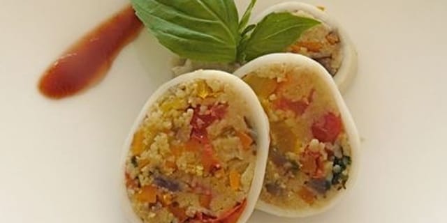 Calamar farci à la méditerranéenne
