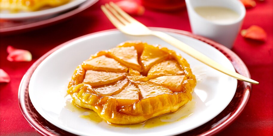 Tatin van mango met gember en een sausje van amandelmelk