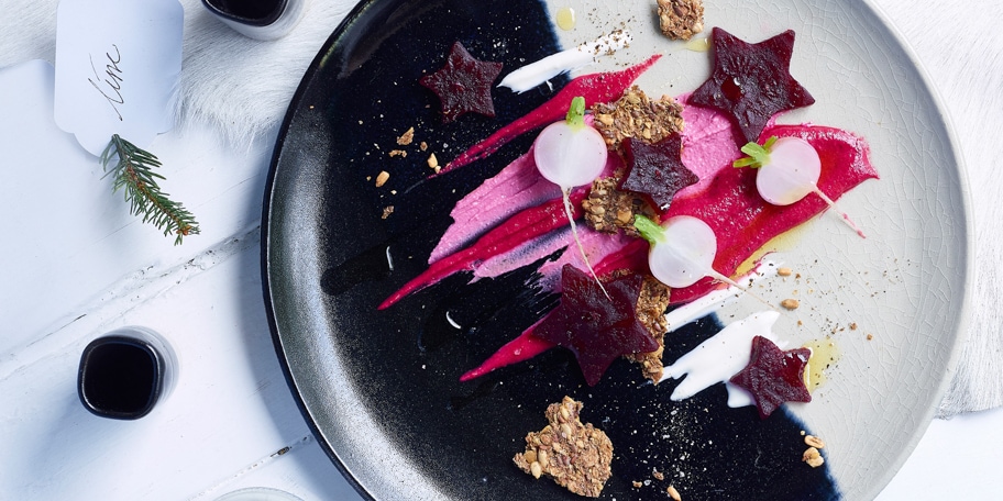 Crème de betteraves rouges au fromage de chèvre