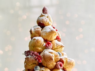 Croquembouche met rode vruchten