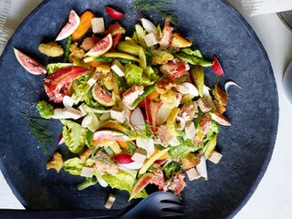 Salade de luxe de 8 sortes de légumes et homard