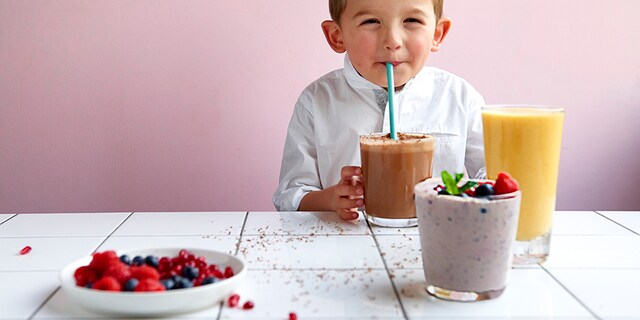 Kokosdrink, banaan, chocolade en karamel