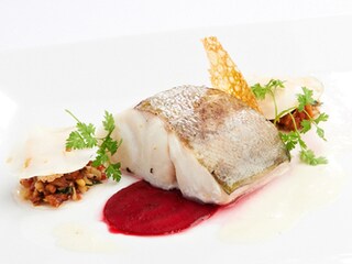 Dos de cabillaud, émulsion de cèpes, foie gras et céleri rave