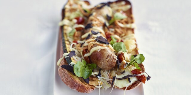 Hot dog deluxe met Comtékaas