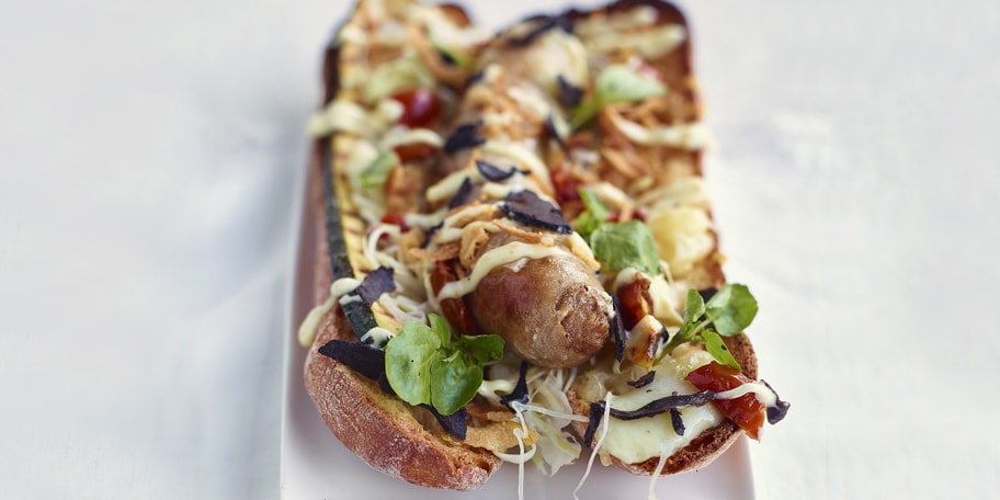 Hot dog deluxe met Comtékaas