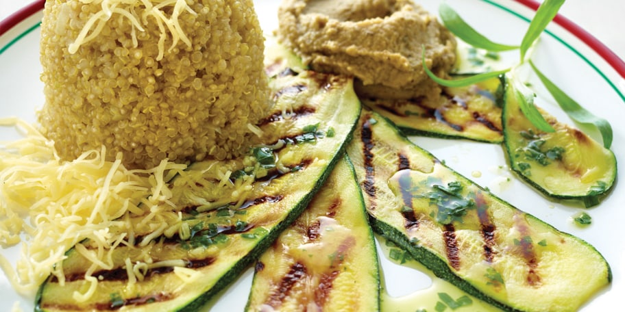 Quinoa met gegrilde courgettes
