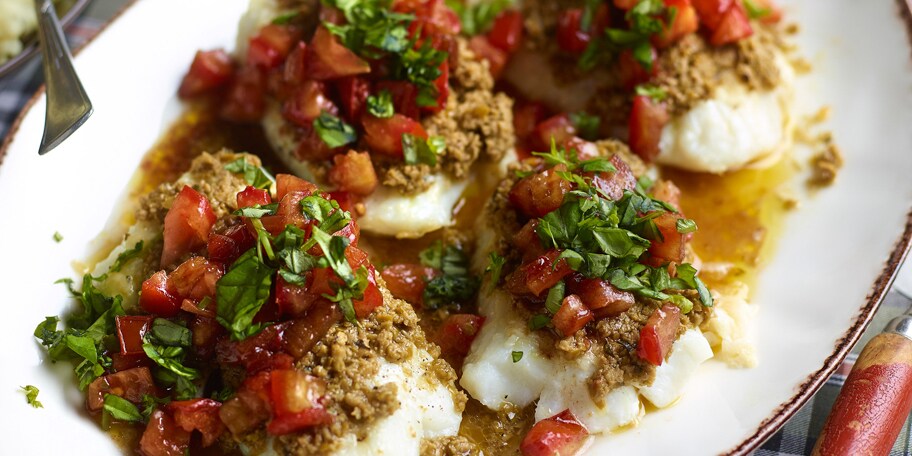 Kabeljauwhaasje met pistousaus en puree met bieslook