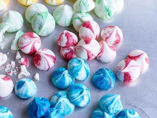 Tie-dye meringues