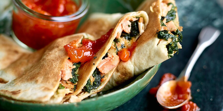 Quesadilla's met riddervis, spinazie en mozzarella
