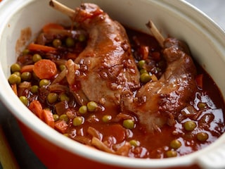 Cuisses de lapin au vin rouge