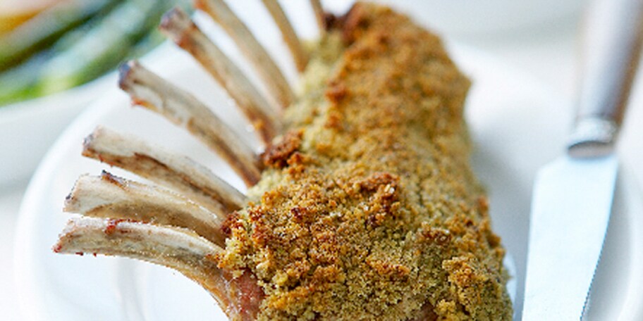 Carré d’agneau en croûte de zahtar