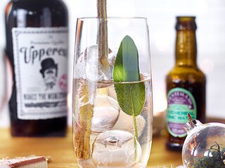 Uppercut Dry Gin & 19:05 Herbal Tonic