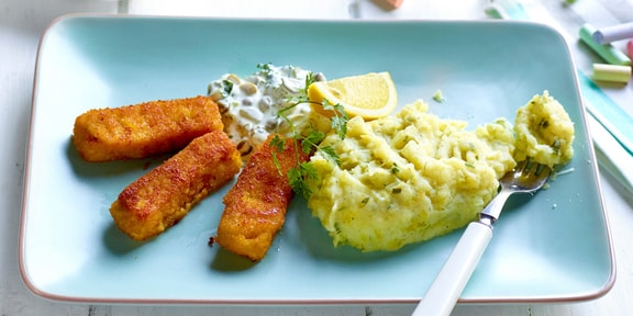 Stick Puree Fish sticks avec purée de pommes de terre aux poireaux et sauce tartare