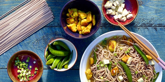 Nouilles soba au poulet