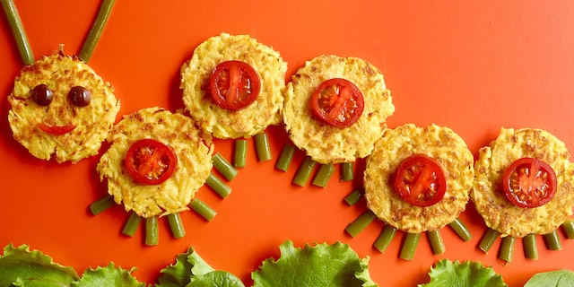 Galettes de panais garnies aux tomates et olives