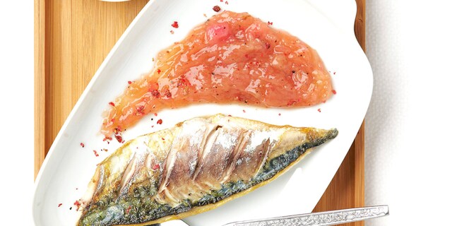 Filet de maquereau et chutney de rhubarbe