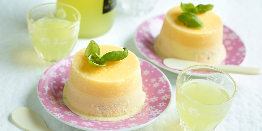 Semifreddo met limoncello en basilicum