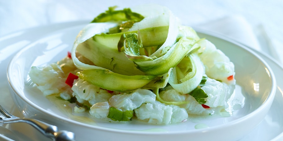 Ceviche de poisson et tagliatelles d’asperges