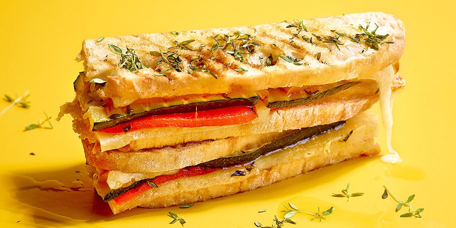 Croque ciabatta aux légumes grillés et au pecorino