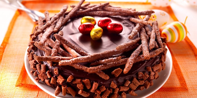 Nid au chocolat aux amarettis croquants