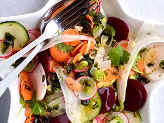 Salade van groentereepjes