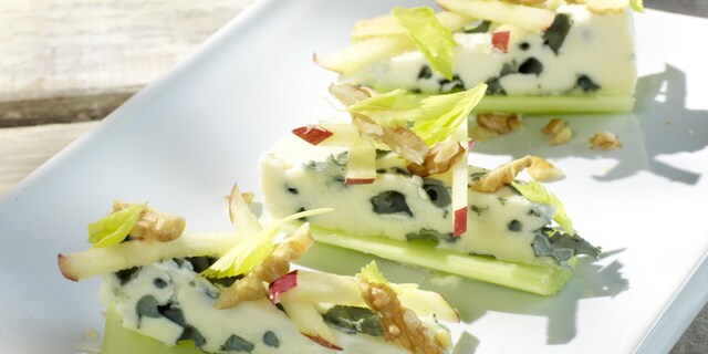 Driehoekjes van selder met roquefort