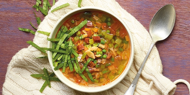 Potage aux légumes et chorizo