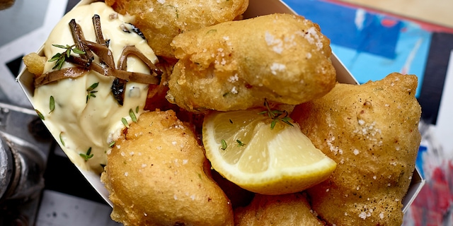 Beignets de ris de veau à la mayonnaise aux truffes