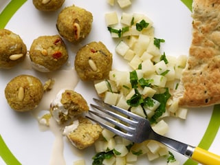 Kippenballetjes met bulgur