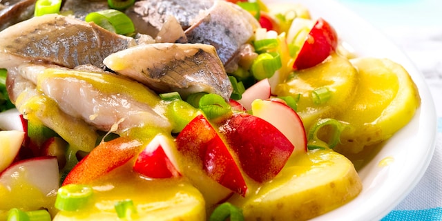 Salade van maatjes met aardappelen
