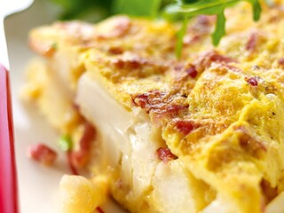 Tortilla met bloemkool en spekreepjes