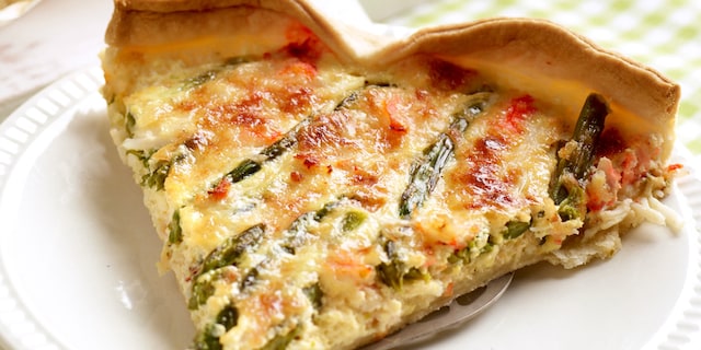 Quiche met groene asperges en krab