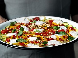 Légumes marinés à l’espuma de mozzarella