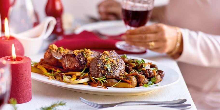 Hindesteak met kastanjes en peperkoek