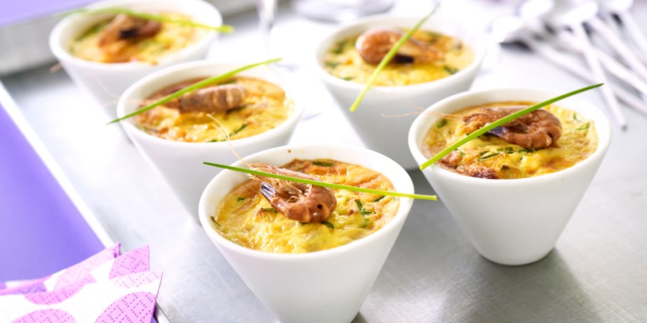 Petits flans de chicons aux crevettes grises