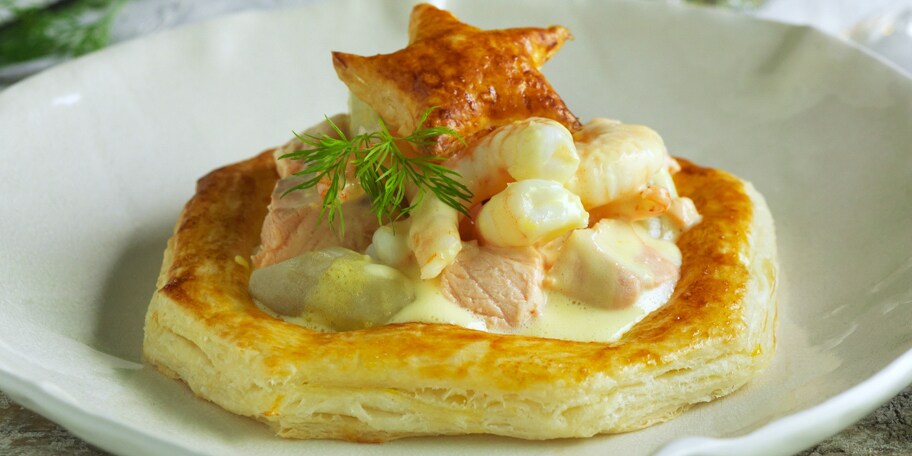 Vol-au-vent van zalm en garnalen