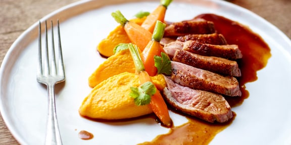 Magret de canard et sa purée de carottes au cumin - Vignobles de Larose